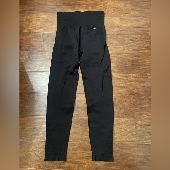 AYBL Balance V3 Seamless Leggings Size M - Picture 1 of 6